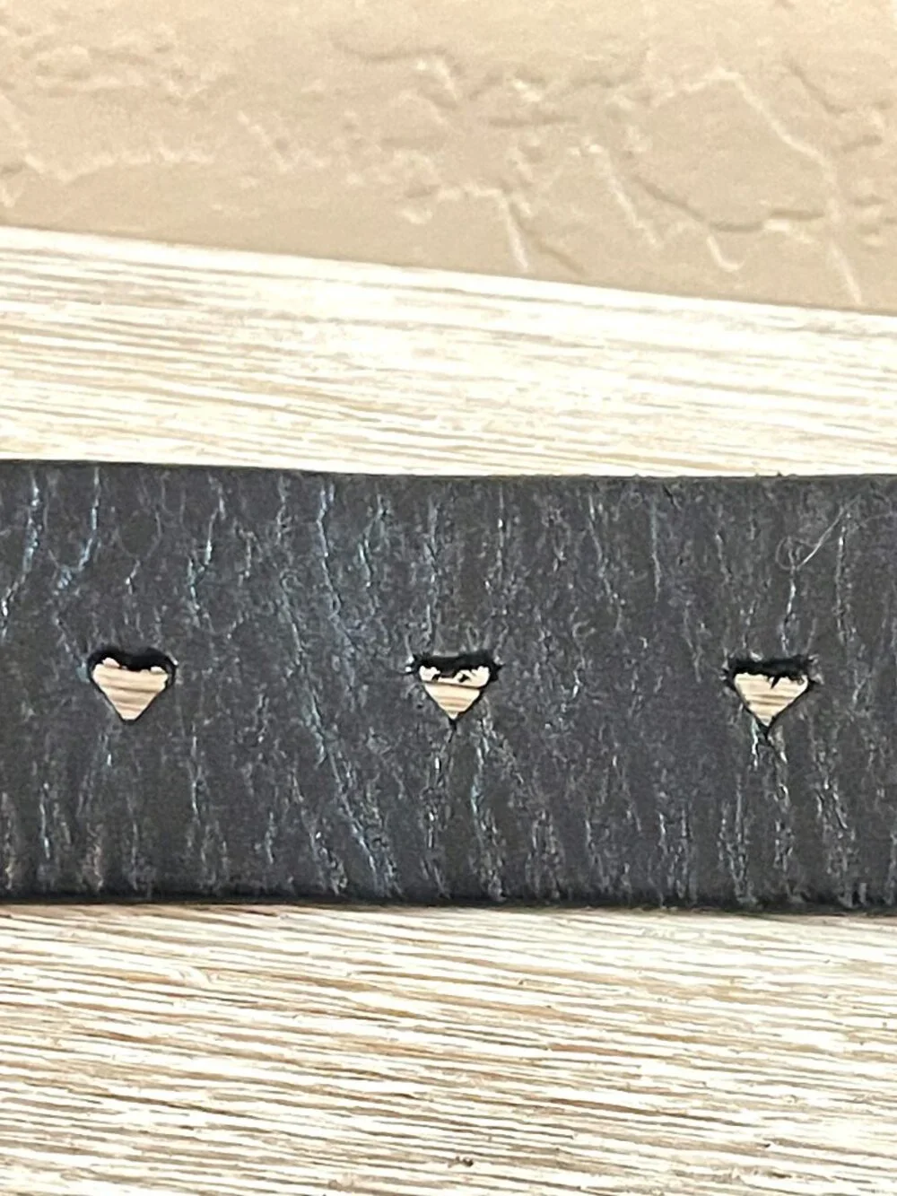 American Eagle Belt Leather Hearts Black Silver Buckle Small